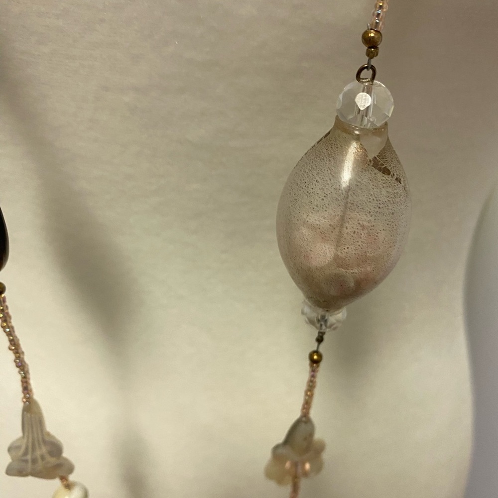 Three long necklaces in excellent condition. Rarely worn. - Picture 6 of 16